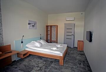 Фото номера Двухместный номер с 1 кроватью Мотели Motelik Grosar г. Горлице 3